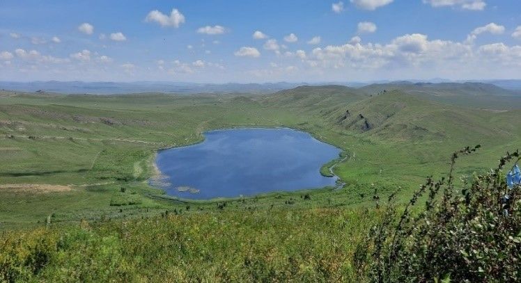 Озеро Шунет (вид с г. Шунет)