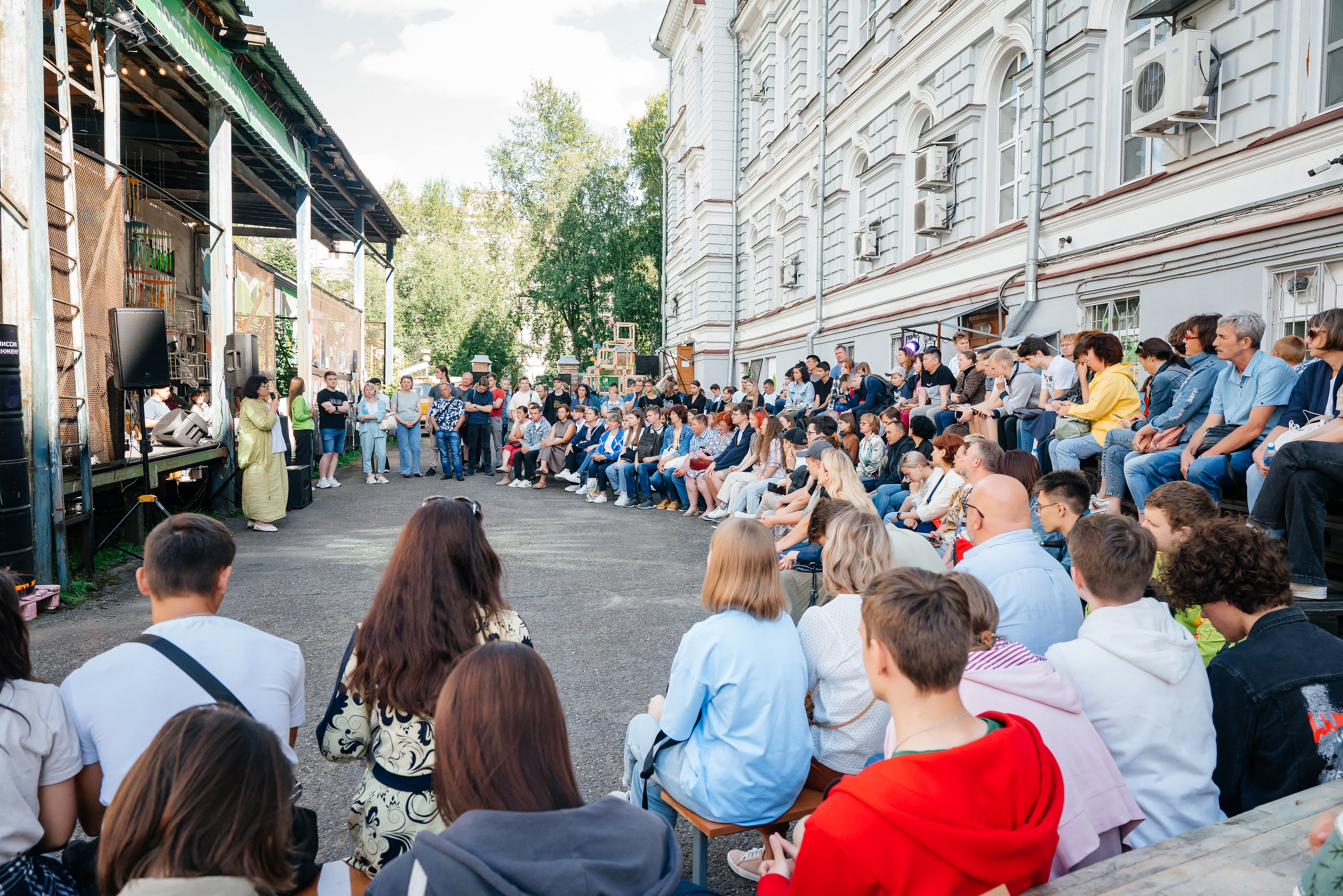 В свет вышел новый номер газеты «За кадры. ТПУ» | 01.09.2022 | Томск -  БезФормата